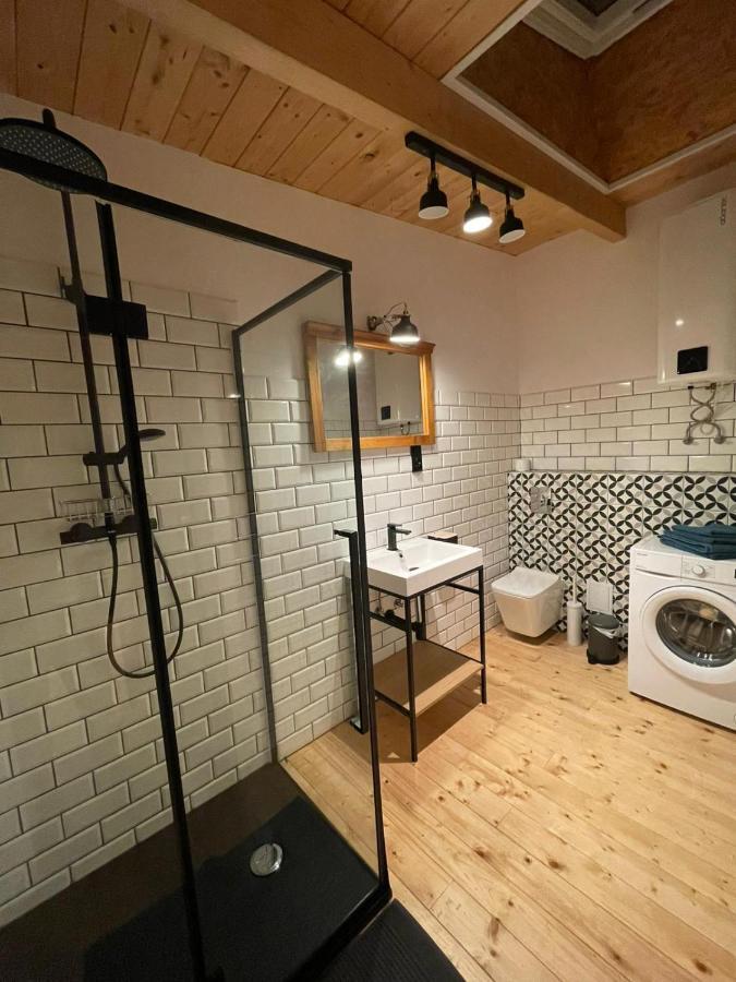 Stonehenge Apartment